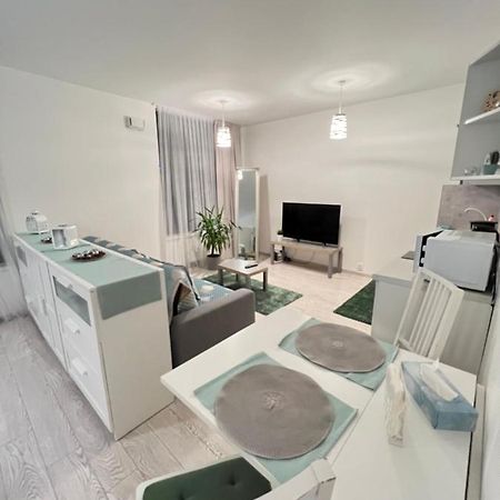 Free Parking In Garage Karolina Plazza, New Cosy Studio With All You Need Prague Luaran gambar